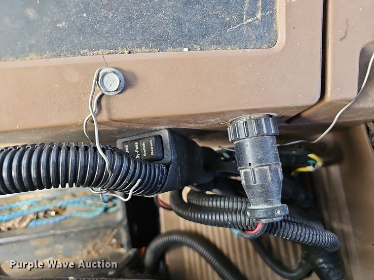 image for item EJ6172 1994 John Deere 7400 MFWD tractor