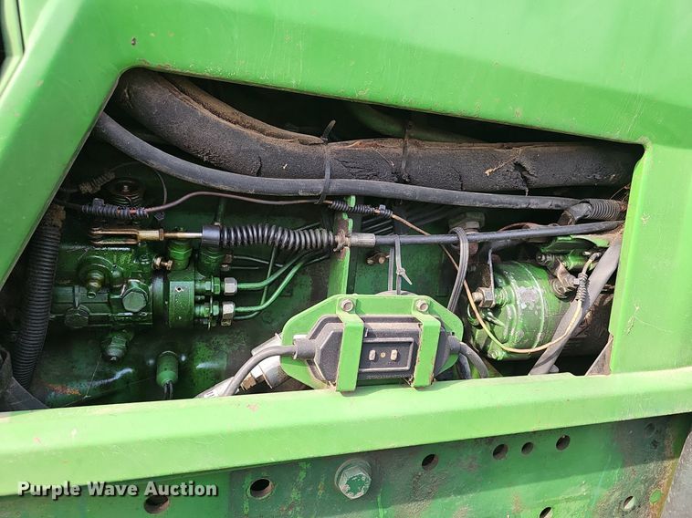 image for item EJ6172 1994 John Deere 7400 MFWD tractor