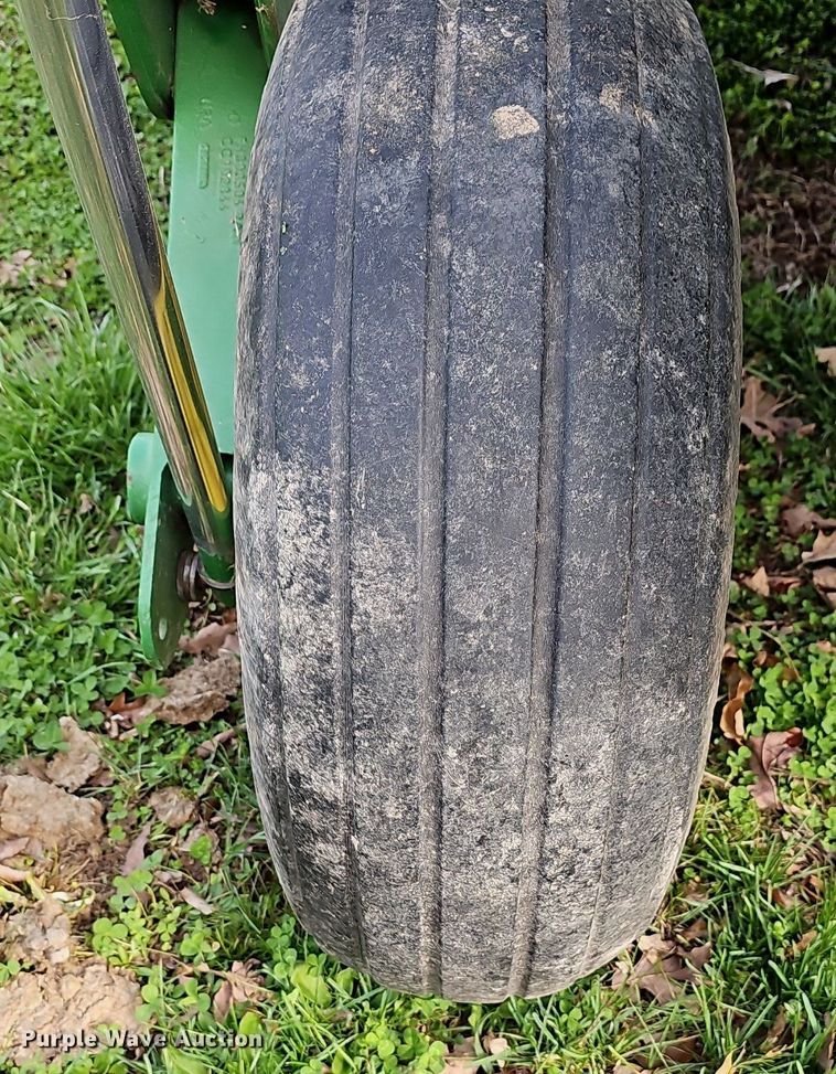 image for item EJ6174 John Deere 630 MoCo disc mower