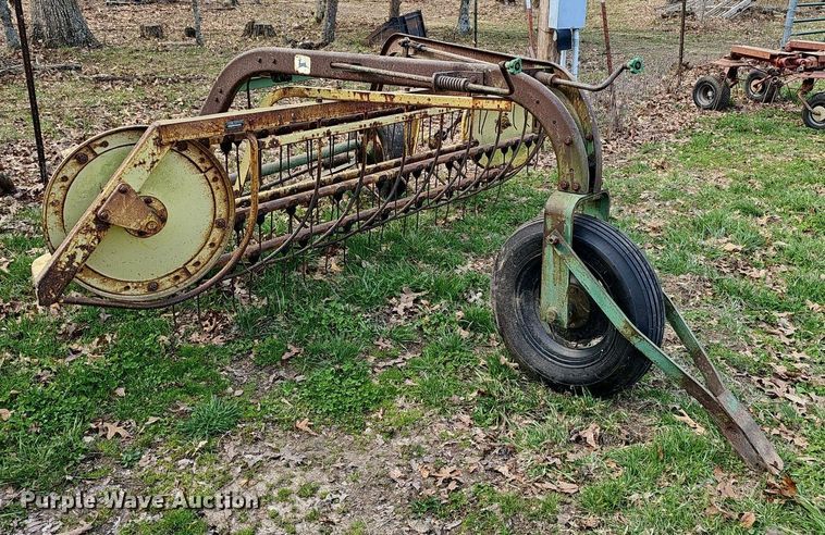 image for item EJ6175 John Deere 660 hay rake