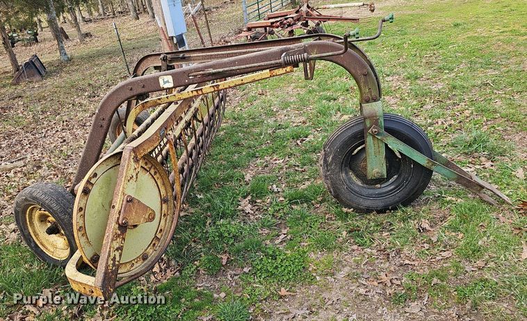 image for item EJ6175 John Deere 660 hay rake