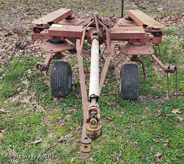 image for item EJ6176 New Holland 158 rotary hay rake