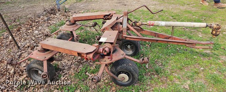 image for item EJ6176 New Holland 158 rotary hay rake