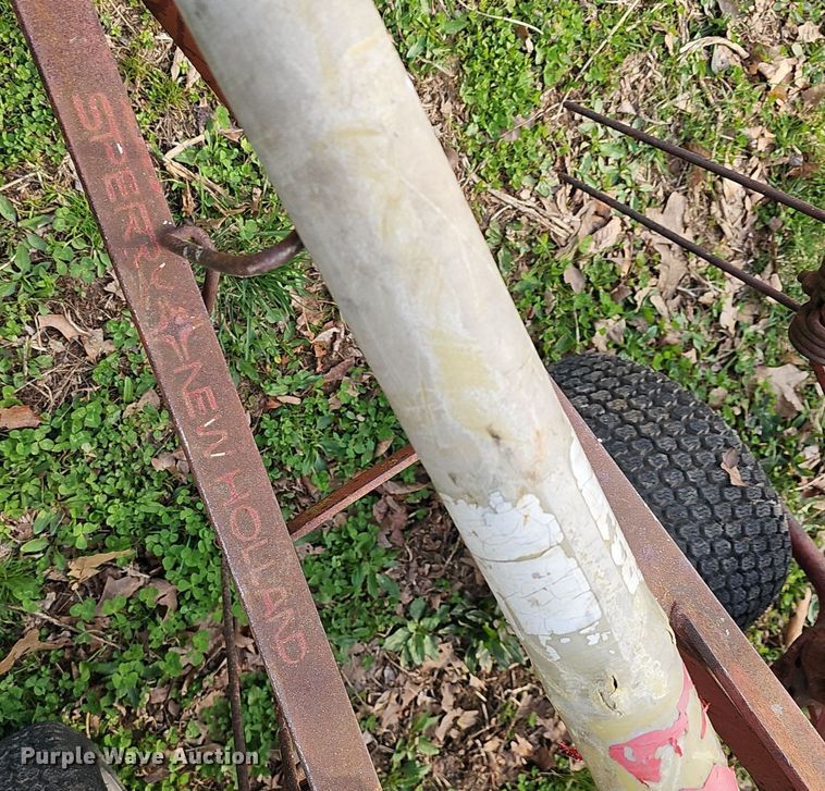 image for item EJ6176 New Holland 158 rotary hay rake