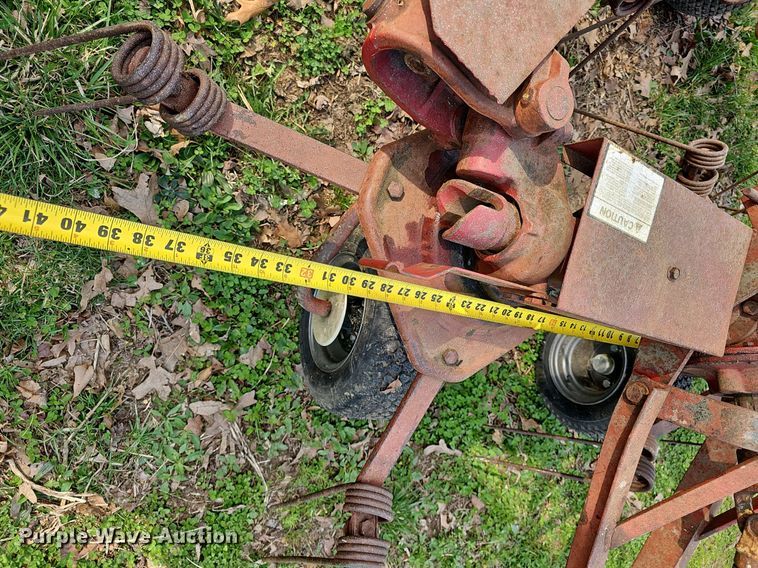 image for item EJ6176 New Holland 158 rotary hay rake