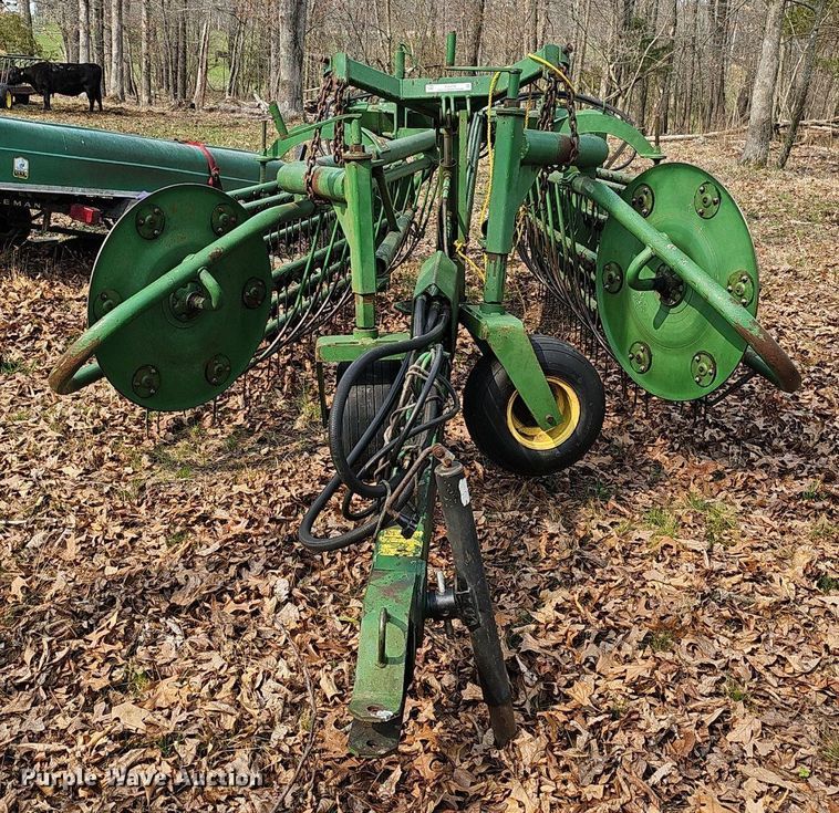 image for item EJ6178 John Deere 700 hay rake