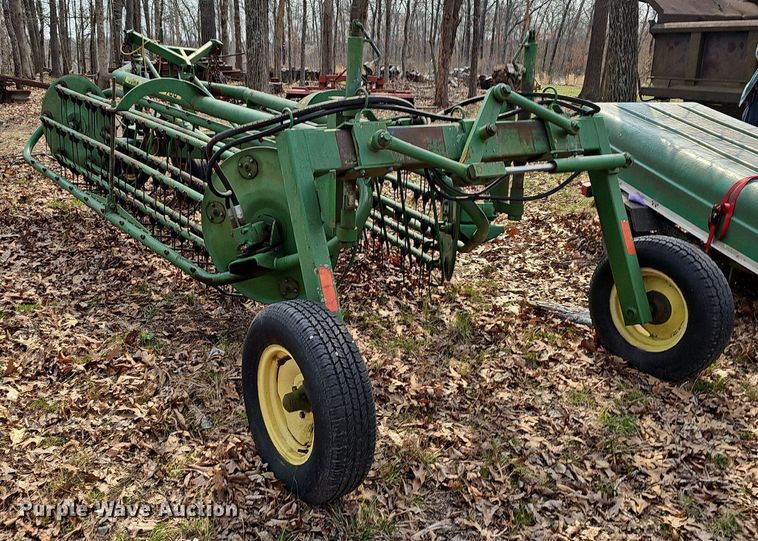 image for item EJ6178 John Deere 700 hay rake