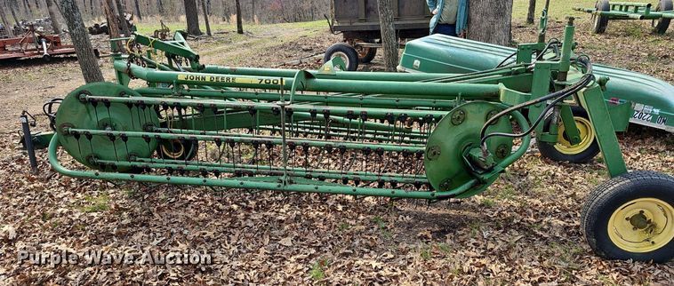 image for item EJ6178 John Deere 700 hay rake