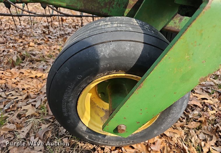 image for item EJ6178 John Deere 700 hay rake