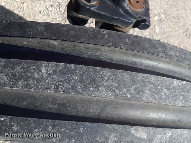 image for item FC9219 2008 Massey Ferguson  2605 tractor