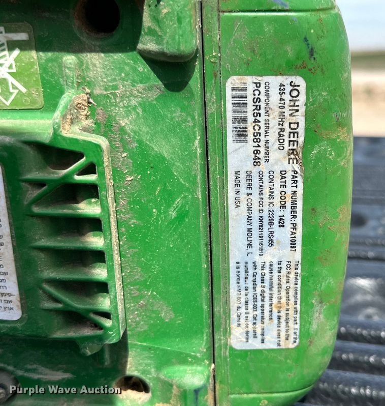 image for item GQ9235 John Deere StarFire 6000 GPS receiver