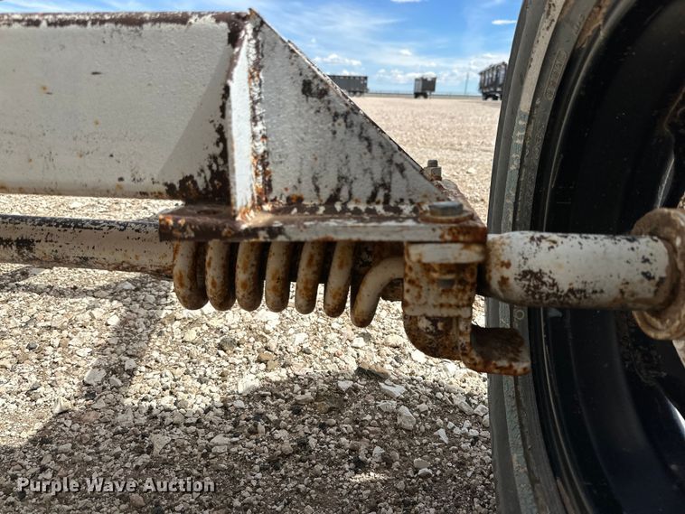 image for item IB9360 NH3 tank trailer