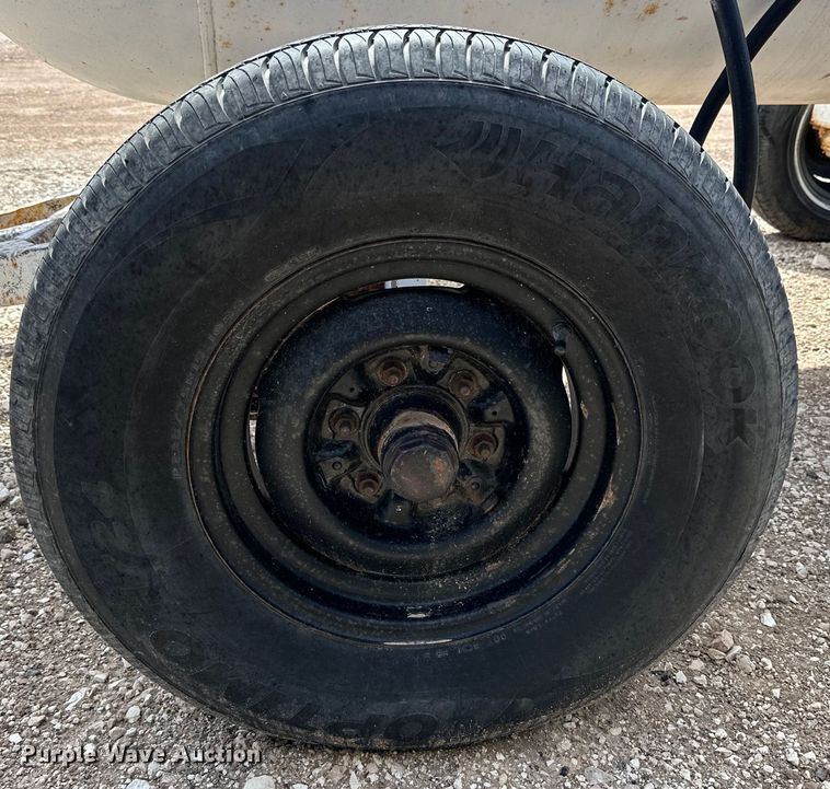 image for item IB9360 NH3 tank trailer