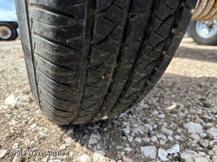 image for item IB9360 NH3 tank trailer