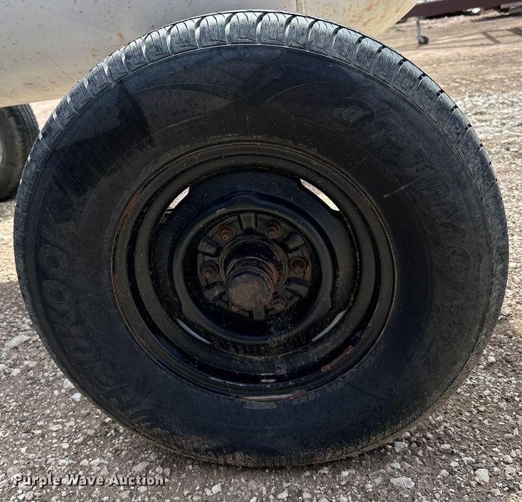 image for item IB9360 NH3 tank trailer