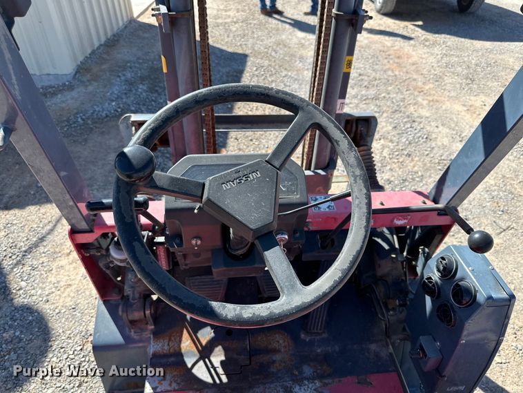 image for item JT9067 Nissan forklift