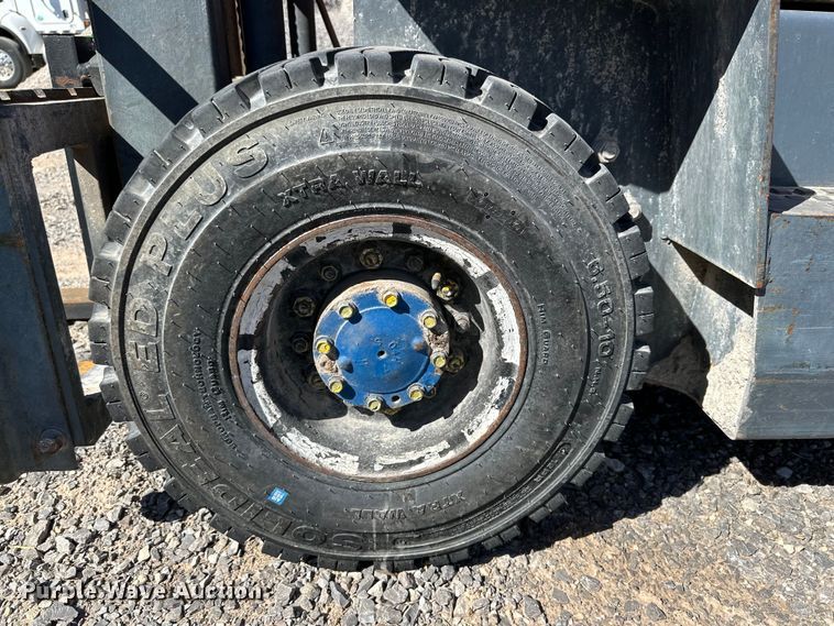 image for item JT9067 Nissan forklift