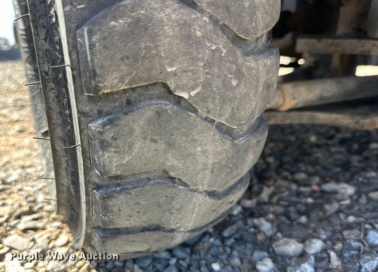 image for item JT9067 Nissan forklift