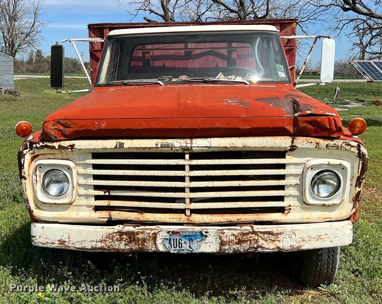 image for item KV9791 1968 Ford F600 grain truck