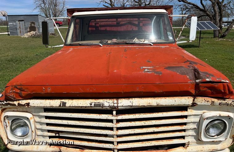 image for item KV9791 1968 Ford F600 grain truck