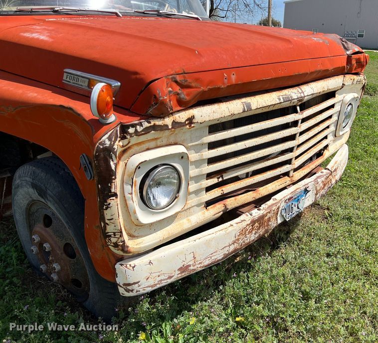 image for item KV9791 1968 Ford F600 grain truck