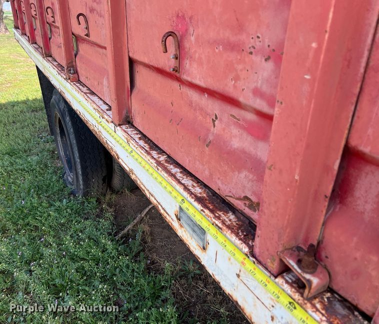 image for item KV9791 1968 Ford F600 grain truck