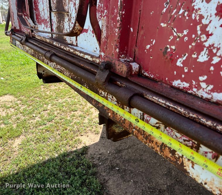 image for item KV9791 1968 Ford F600 grain truck