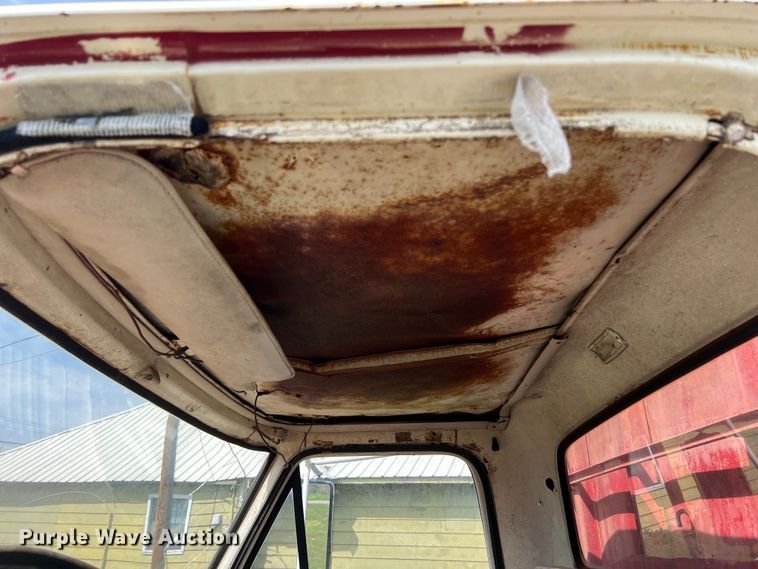 image for item KV9791 1968 Ford F600 grain truck