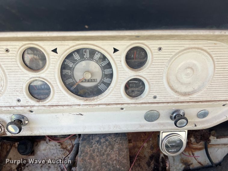 image for item KV9791 1968 Ford F600 grain truck