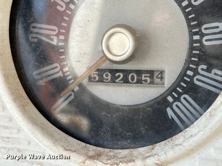 image for item KV9791 1968 Ford F600 grain truck