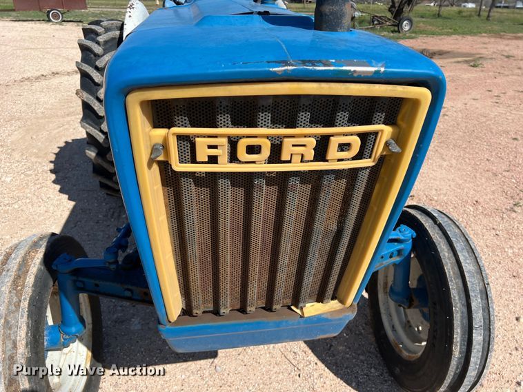image for item KV9795 Ford 3600 tractor