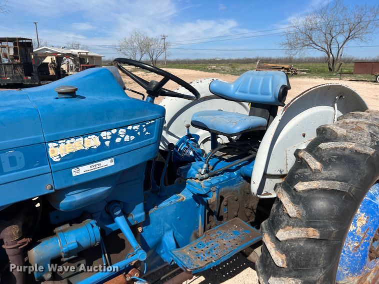 image for item KV9795 Ford 3600 tractor