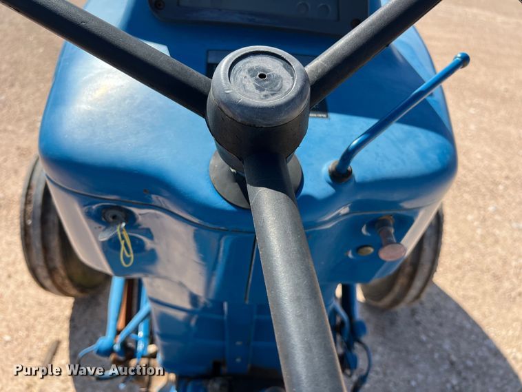 image for item KV9795 Ford 3600 tractor