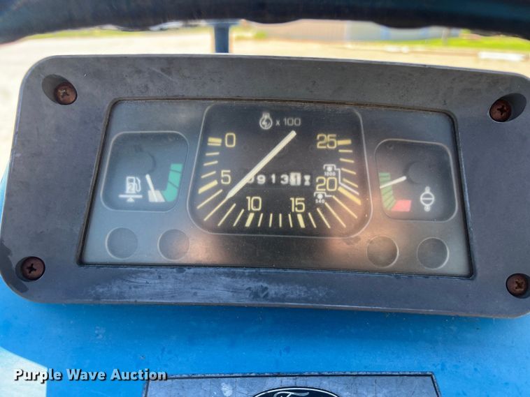 image for item KV9795 Ford 3600 tractor