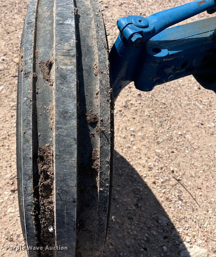 image for item KV9795 Ford 3600 tractor