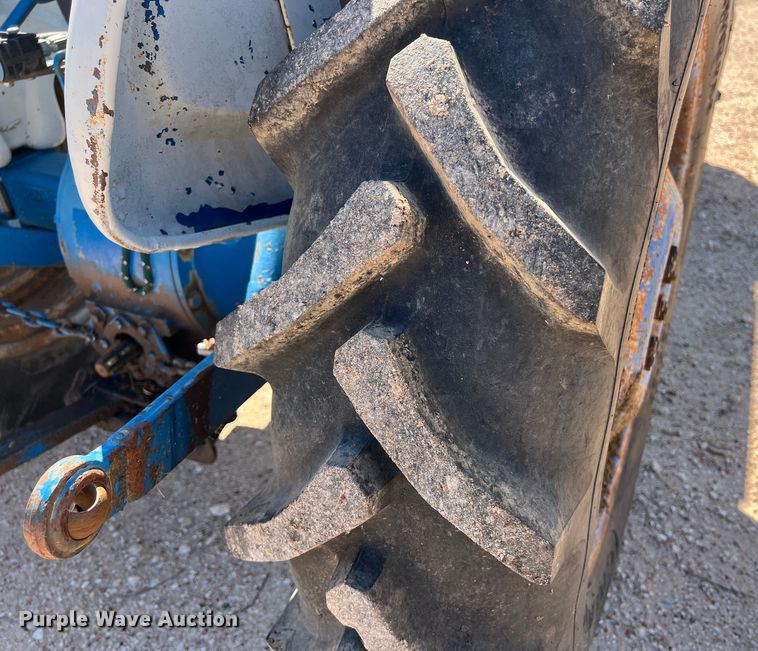 image for item KV9795 Ford 3600 tractor