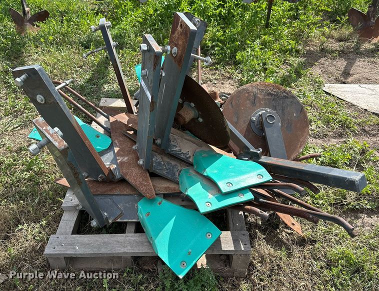 image for item KV9883 Reddick sweep plow