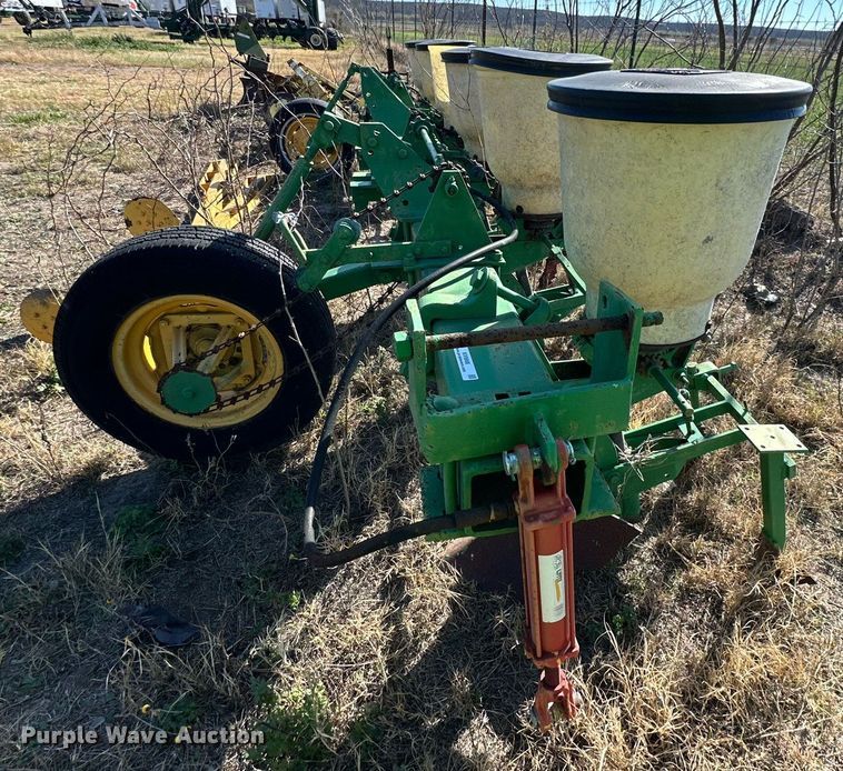 image for item KV9888 John Deere  planter