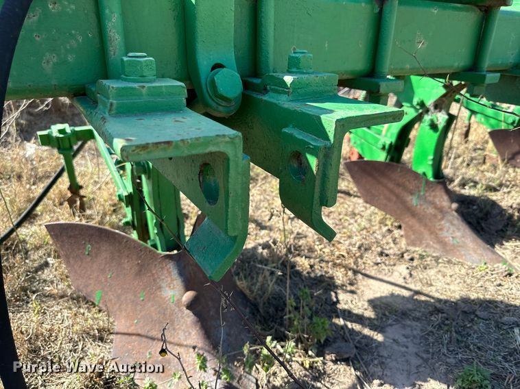 image for item KV9888 John Deere  planter