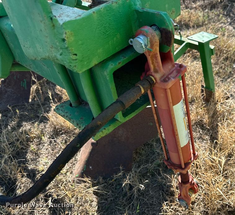 image for item KV9888 John Deere  planter