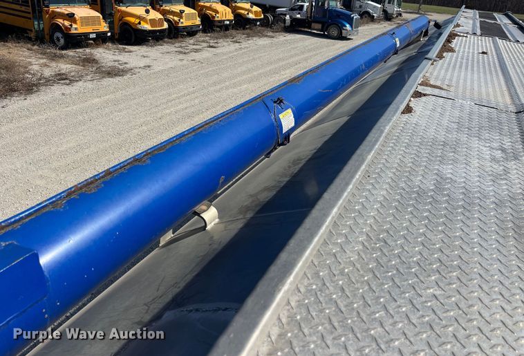 image for item LD9336 2012 Hensley ATLW-36-32-8  feed delivery trailer