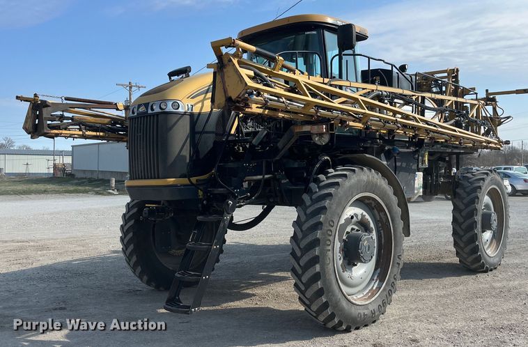 image for item LD9356 2013 RoGator RG900 sprayer