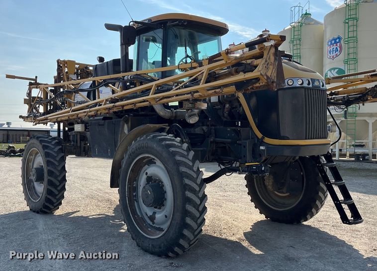 image for item LD9356 2013 RoGator RG900 sprayer
