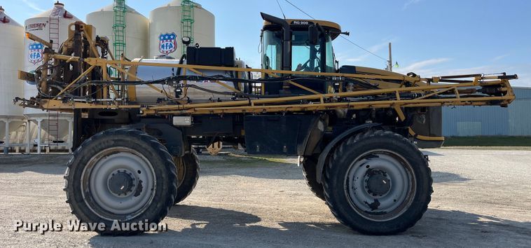 image for item LD9356 2013 RoGator RG900 sprayer