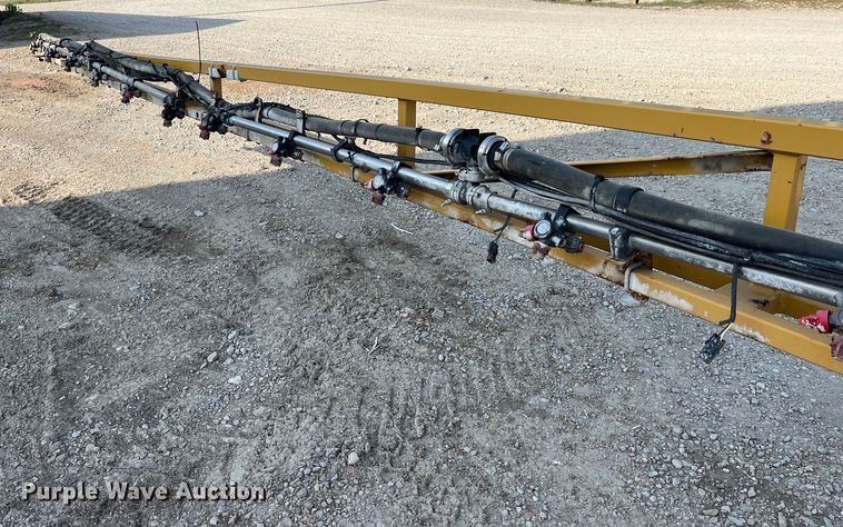 image for item LD9356 2013 RoGator RG900 sprayer