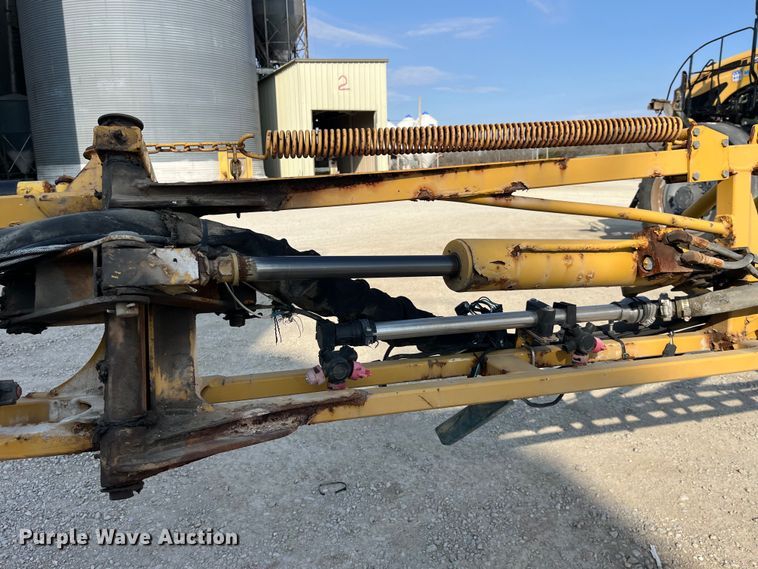 image for item LD9356 2013 RoGator RG900 sprayer