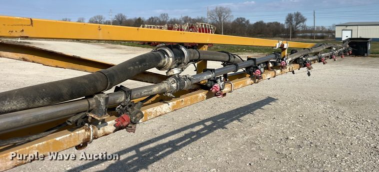 image for item LD9356 2013 RoGator RG900 sprayer