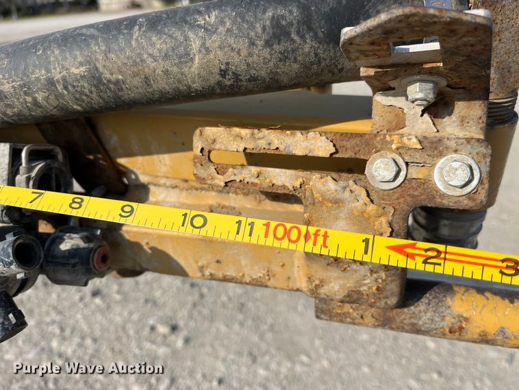 image for item LD9356 2013 RoGator RG900 sprayer