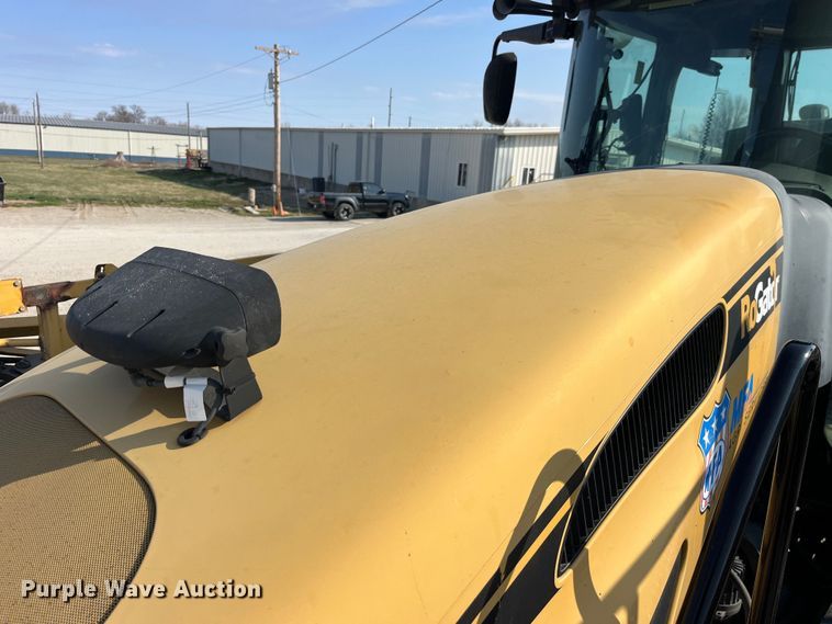 image for item LD9356 2013 RoGator RG900 sprayer