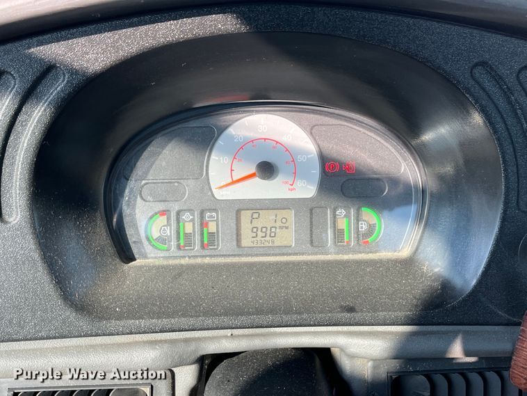 image for item LD9356 2013 RoGator RG900 sprayer